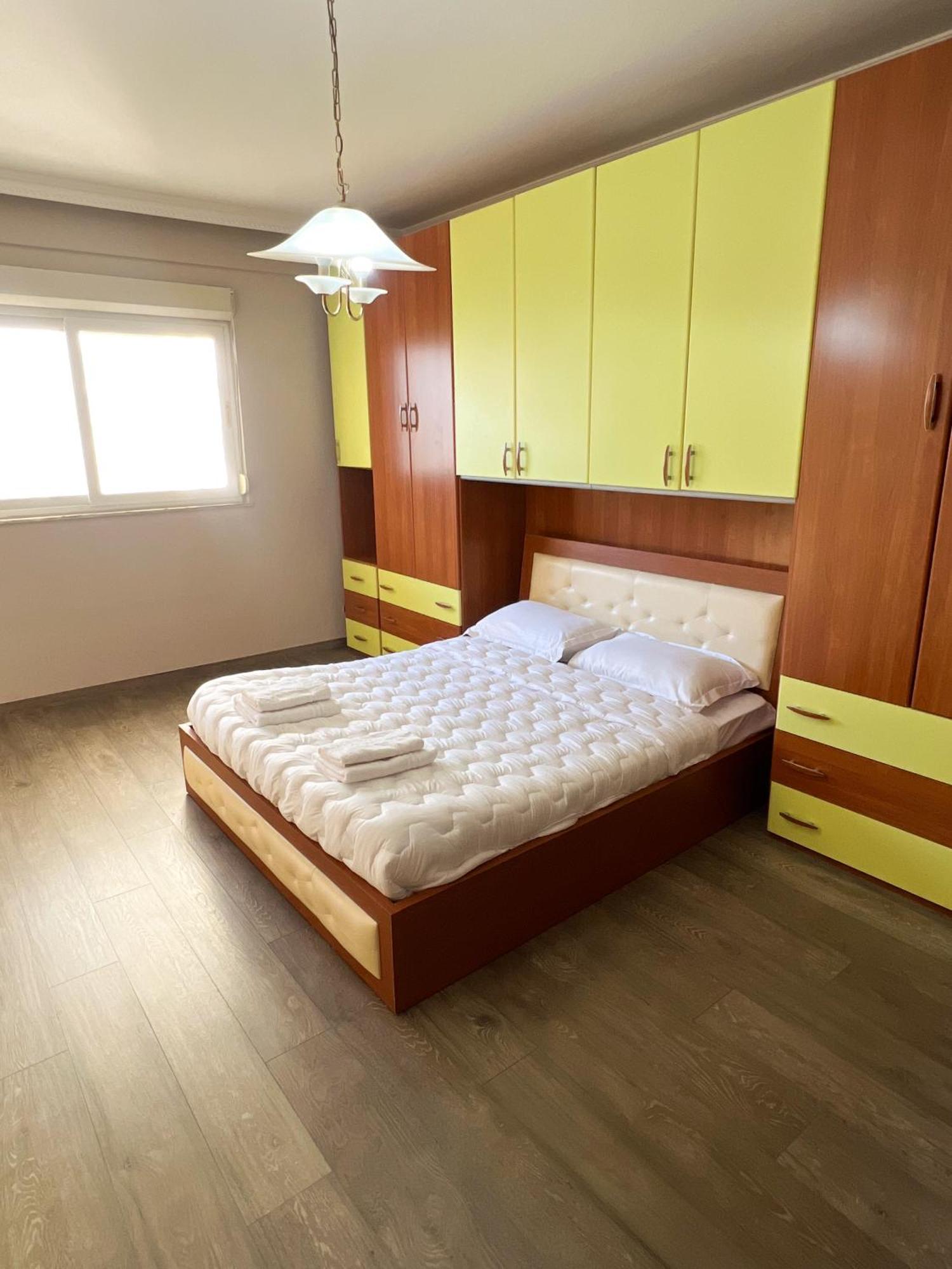 Sea View Apartaments Durres Exterior photo
